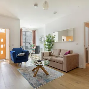 1 Bed - Redhill Central, Surrey, Gatwick #3 Redhill (Surrey)