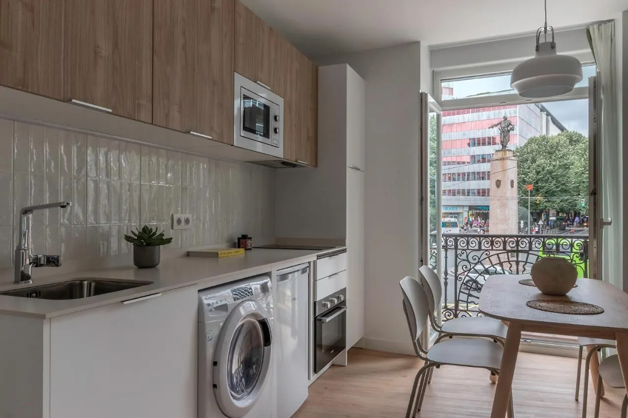B48 Bilbao Abando Apartment