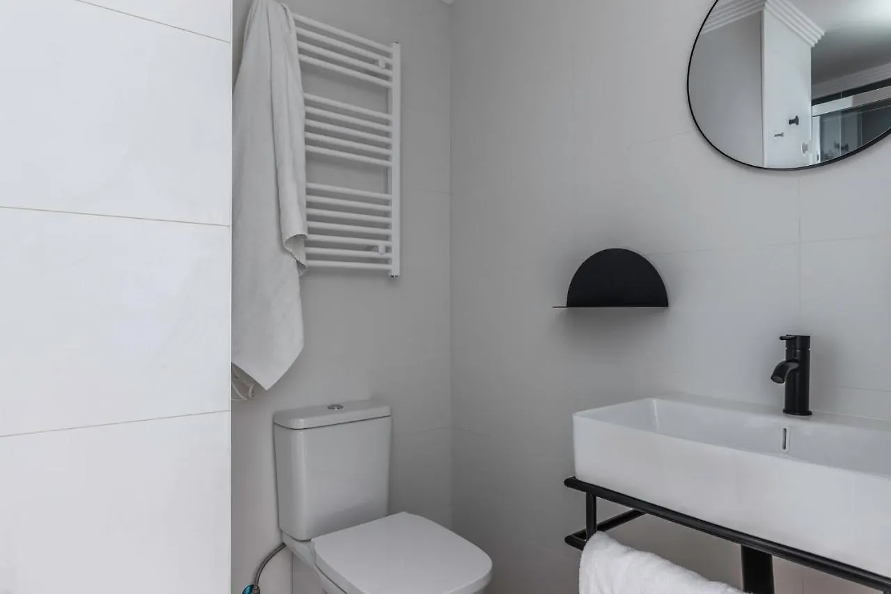 B48 Bilbao Abando Apartment 0*,